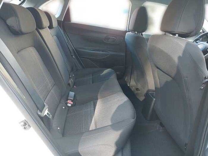 Hyundai i20 Select*SOFORT VERFÜGBAR*INKL.WINTERREIFEN