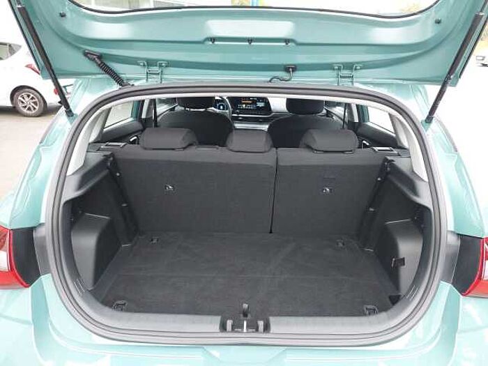 Hyundai i20 Trend*NAVI*PDC*KLIMA*SHZG