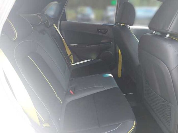 Hyundai Kona Advantage + 2WD*NAVI*PDC*KAMERA