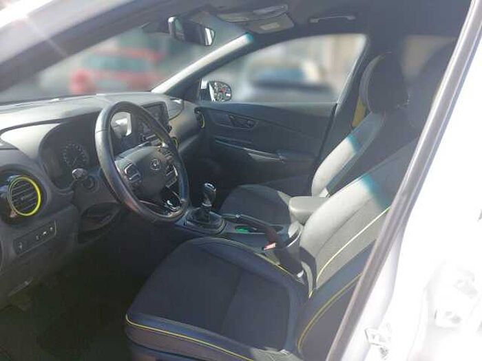 Hyundai Kona Advantage + 2WD*NAVI*PDC*KAMERA