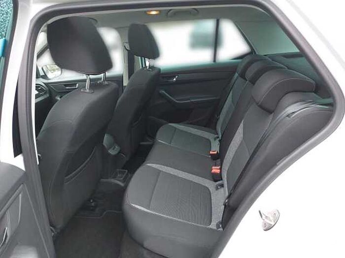 SKODA Fabia Ambition*PDC*NAVI*ACC