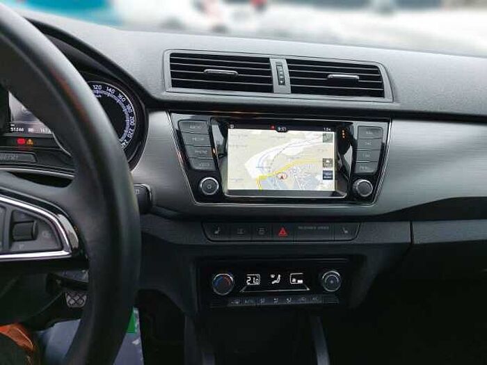 SKODA Fabia Ambition*PDC*NAVI*ACC