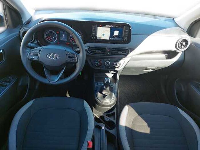 Hyundai i10 Intro Edition*NAVI*SHZG*