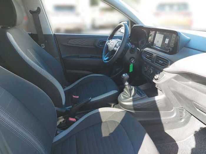 Hyundai i10 Intro Edition*NAVI*SHZG*