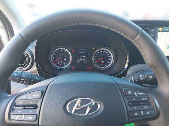 Hyundai i10 Intro Edition*NAVI*SHZG*