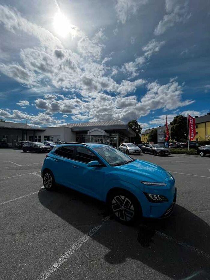 Hyundai Kona Prime Elektro 2WD*LEDER*NAVI*PDC*KAMERA